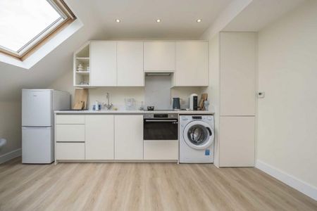 1 bedroom flat to rent - Photo 4