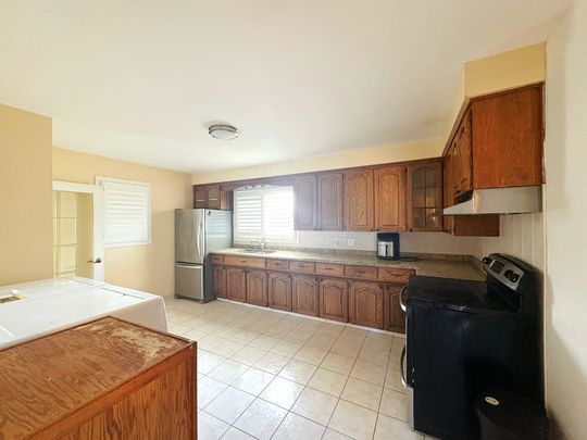 For Lease - 58 Broderick Avenue, Thorold, Ontario - Photo 1