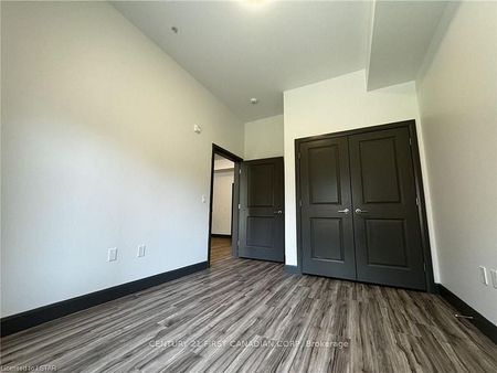 For Lease - 22645 ADELAIDE Road Unit# 301, Strathroy-Caradoc, Ontario - Photo 5