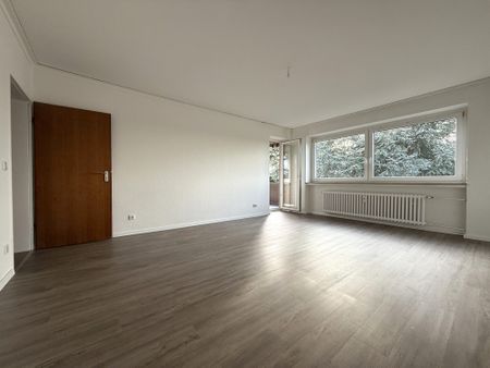 Zwei Balkone, modern und frisch renoviert | 4,5 Zimmer auf ca. 96m² in Gelsenkirchen-Buer - Photo 3