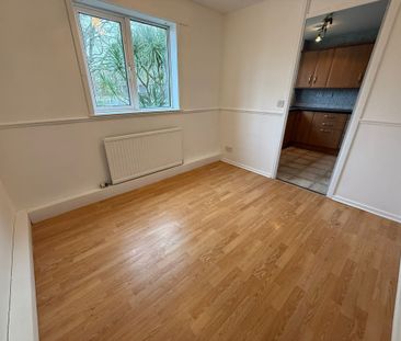 Bittern Close, Gosport - Photo 1