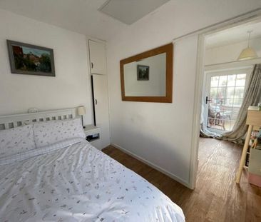 Delightful peaceful private wing of Listed Grade II Cottage - Photo 2