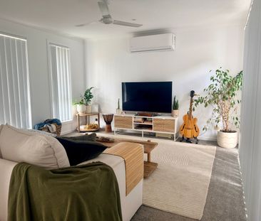 Coomera - Photo 1