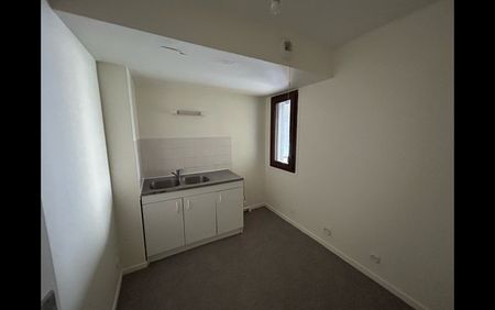 Location Appartement 4 pièces 80 m² La Châtre - Photo 4