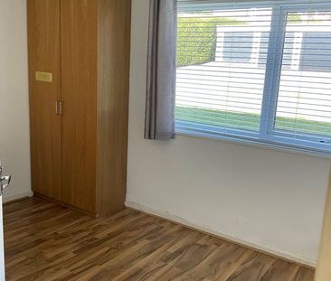 2 Bed Flat, Lane End Croft, LS17 - Photo 2