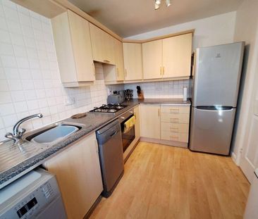 2 bedroom terraced house to rent - Photo 2