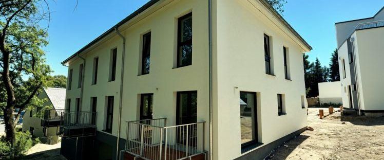 Neubau - Reihenmittelhaus in moderner Wohnanlage zu vermieten - Photo 1