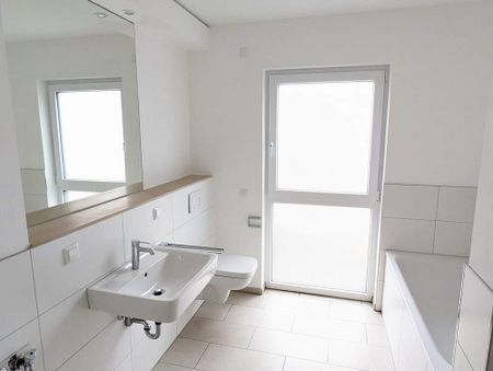 Helle und moderne 3-Zimmer-Wohnung im Kronenviertel - Photo 3