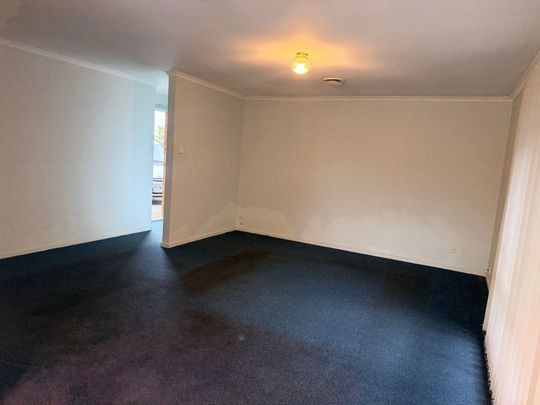 Perfect Location! - Photo 1