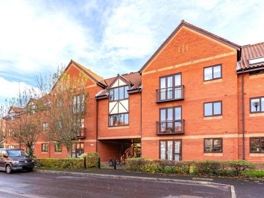 Ocean Letting and Management are pleased to present this lovely, one bedroom property in this fantastic location. - Photo 1