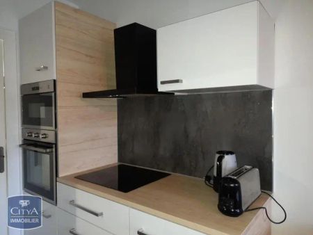 Appartement à louer 4 pièces 69.81m² - Photo 2