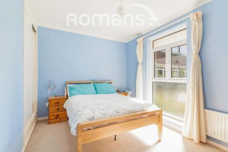 3 bedroom terraced house to rent - Photo 3