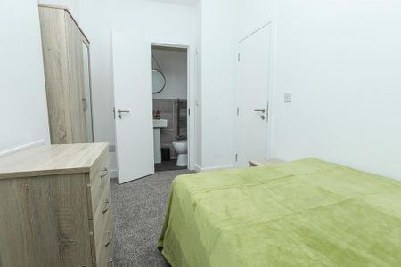 5 bedroom terraced house to rent - Photo 5