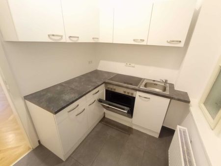 Grünruhelage - sehr helle Stilaltbauwohnung mit Balkon! – 2 er WG geeignet - Photo 5