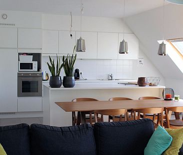 Instapklaar 2 slaapkamer appartement met terras aan station - Foto 6