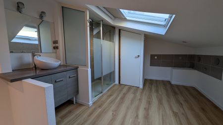 Location Appartement 2 pièces 56m² MULHOUSE 68100 - Photo 4