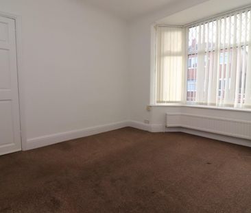 3 bedroom House To Let Total Size: 1002 SQ FT - Photo 4