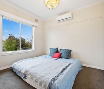 834 Laurie Street, Mount Pleasant - Photo 3