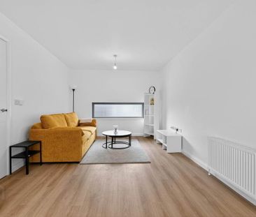 Apt 19 Porters Annex, 31 Apsley Street, Donegall Pass, Belfast, BT7... - Photo 2