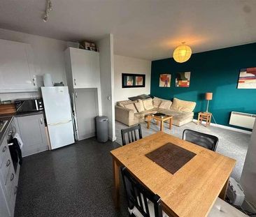 Edith Court, Bedfont, TW14 - Photo 5