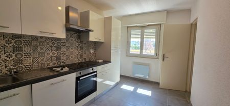 Location Appartement 4 pièces 85m² MULHOUSE 68100 - Photo 2