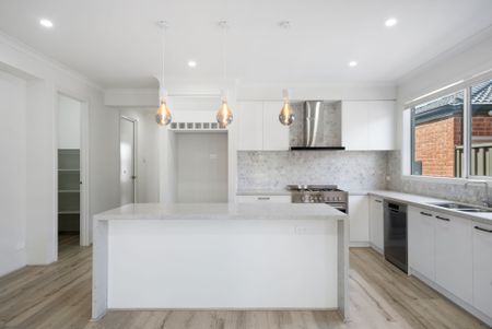 Light-Filled Design with Alfresco Entertaining and WIRs Throughout - Photo 2