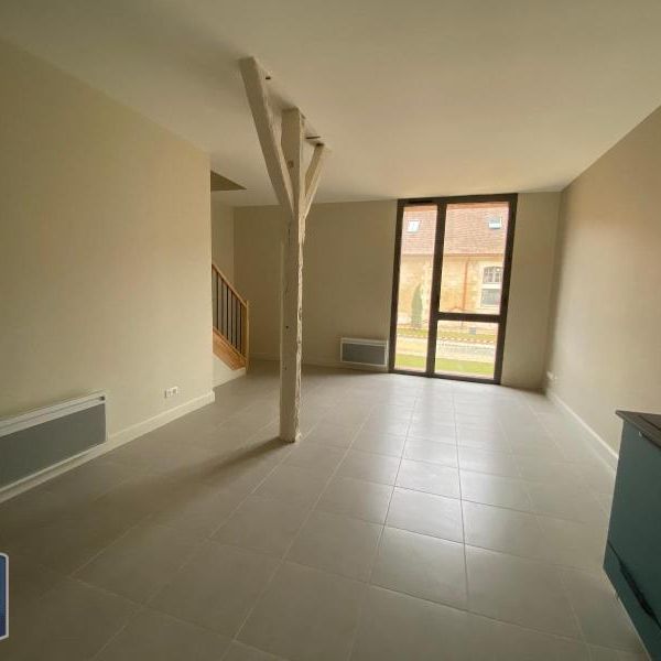 Location Appartement 3 pièces 59m² FONTENAY LE COMTE 85200 - Photo 1