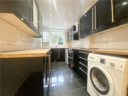 Hanworth Road, Hounslow, TW4 5PS - Photo 4