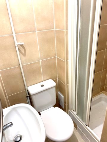 Location Appartement 1 pièce 16m² - Photo 2