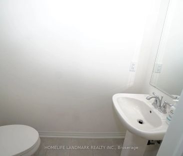 Condo Townhouse For Lease | N9246880 - Photo 1