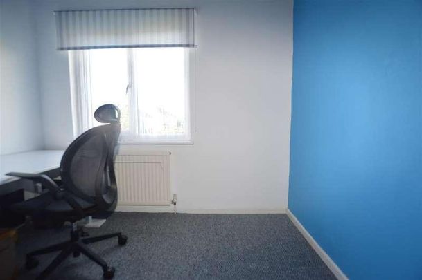 Fenwick Drive, Bradford, BD6 - Photo 1