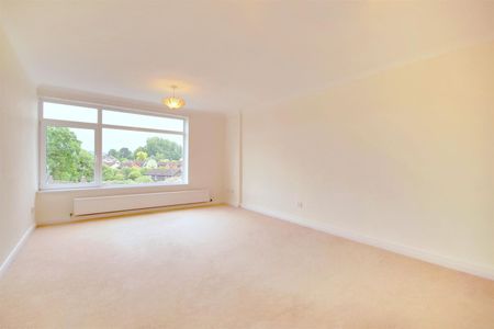 A 1 Bedroom Flat in Charlton Kings GL53 9BQ - Photo 4