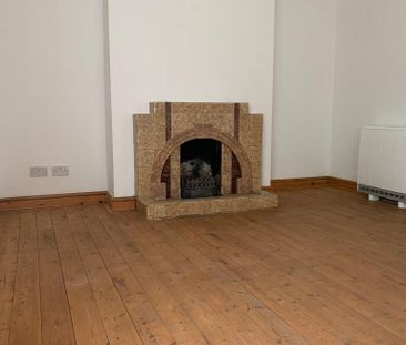 3 bedroom detached bungalow to rent - Photo 2