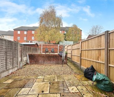 3 bedroom house to rent Pomeroy Crescent, Hedge End, Southampton, SO30 - Photo 2