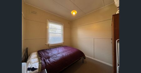 One Bedroom Furnished Unit - Convenient Location - Photo 4