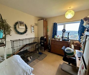 3 bedroom semi-detached house to rent - Photo 5