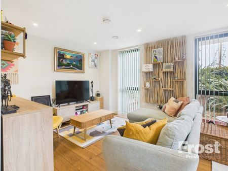 Station Road, Gerrards Cross, Buckinghamshire,SL9 - Photo 5