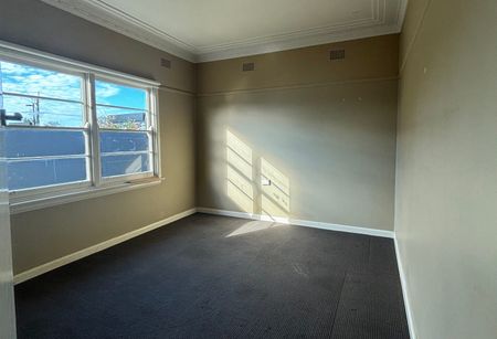 Central Location! - Photo 4