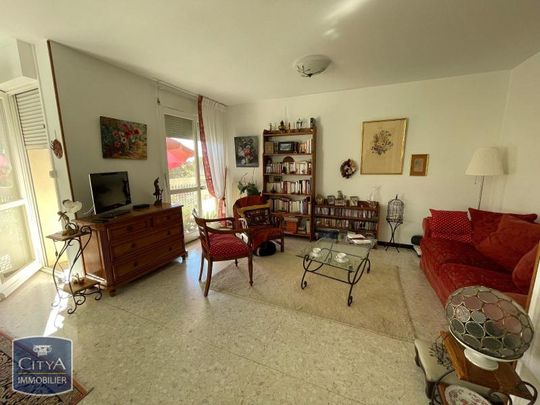 Location Appartement 4 pièces 86m² CARPENTRAS 84200 - Photo 1