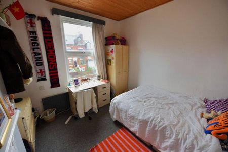 4 bedroom house to rent - Photo 2