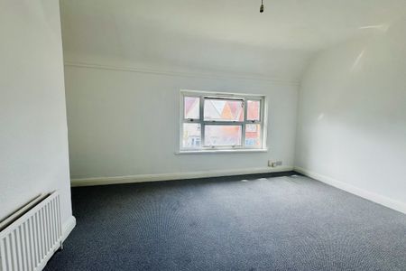 Jubilee Crescent - Photo 5