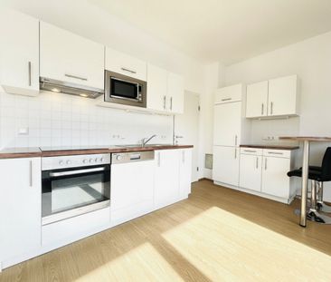 84 m² Wohnkomfort mit 16 m² Balkon | Lift | Sofortbezug | 3 Zimmer - Photo 3