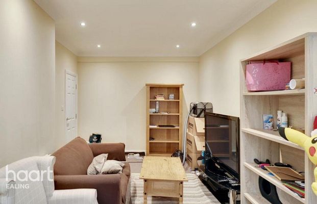 5 bedroom semi-detached house to rent - Photo 1