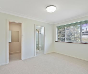 Location & lifestyle - Photo 1