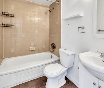 For Lease - 821A Bloor Street Unit# Apt. 3, Toronto, Ontario - Photo 1