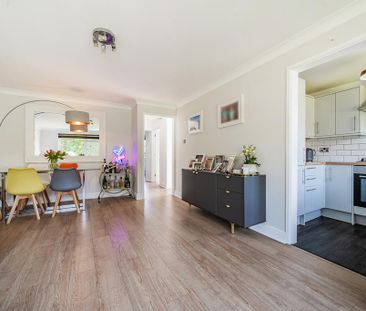 2 bedroom maisonette to rent - Photo 5