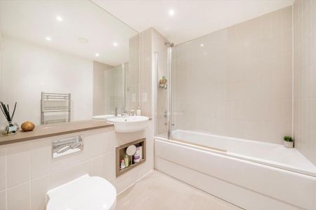 3 bedroom flat to rent - Photo 5