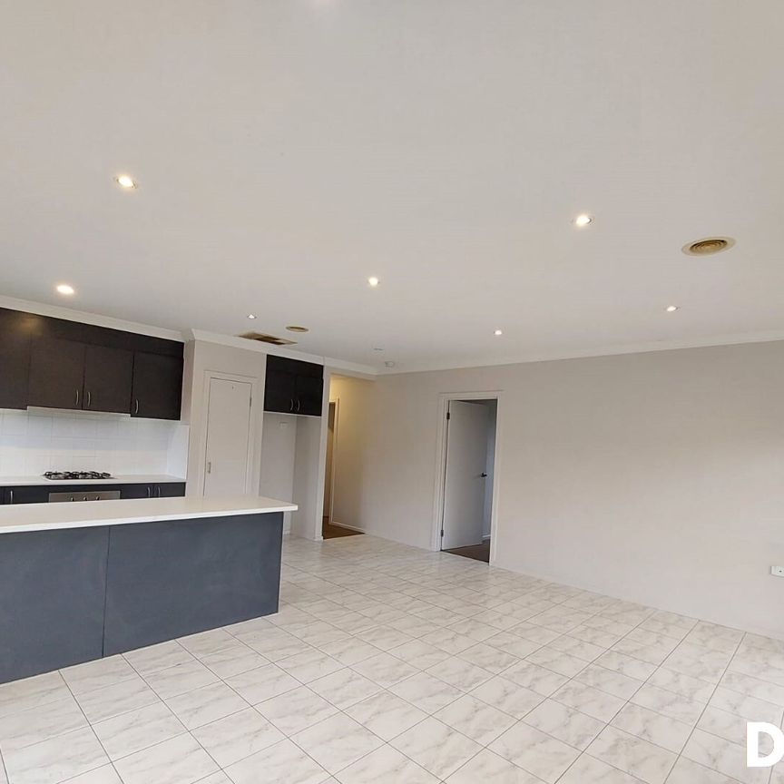 Family home in Tarneit - Photo 1