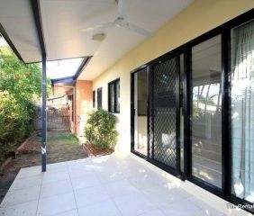 MORDERN DUPLEX TUCKED AWAY - Photo 4