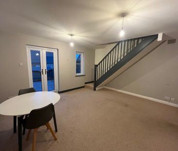 New Square, Wells, South Horrington Village - Photo 3